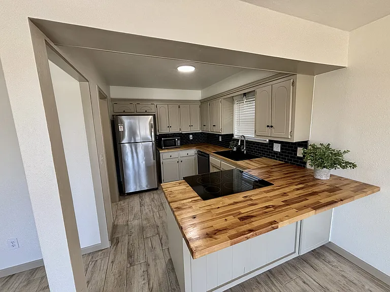 12025 Ashford Dr #12025 — Photo 8
