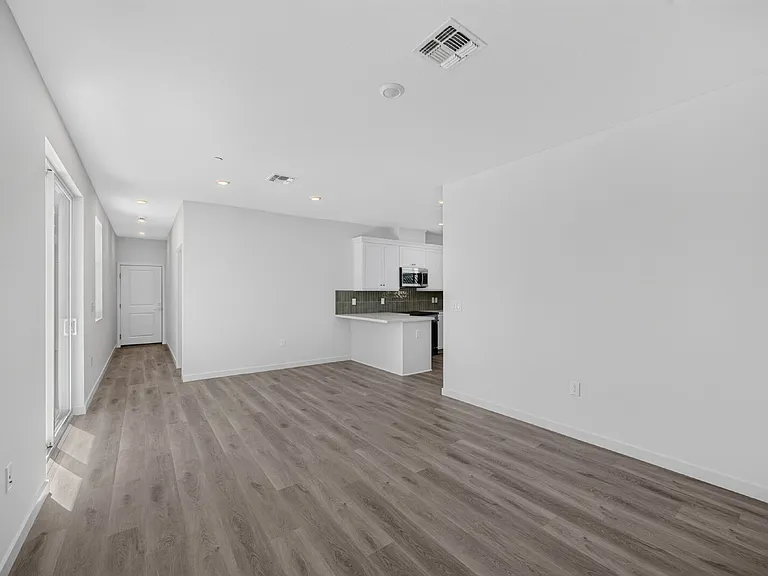 6525 Jacinto Ave — Photo 24