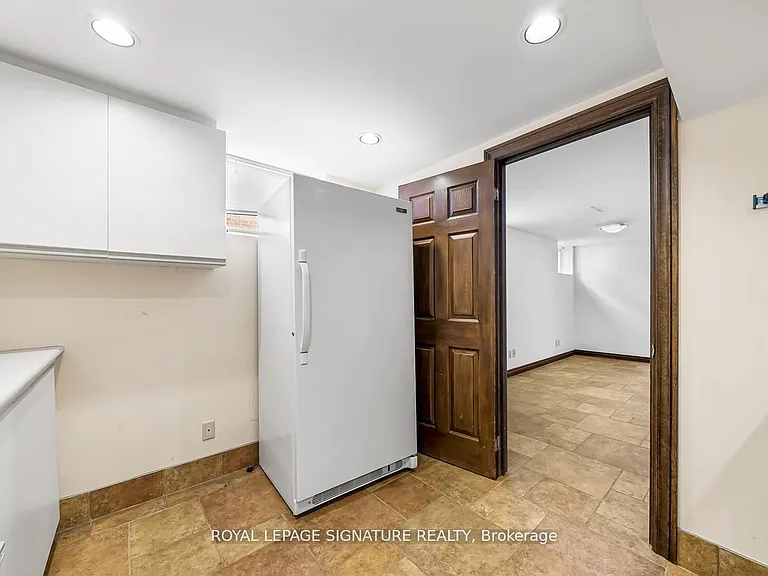 21 Broadlands Blvd — Photo 25
