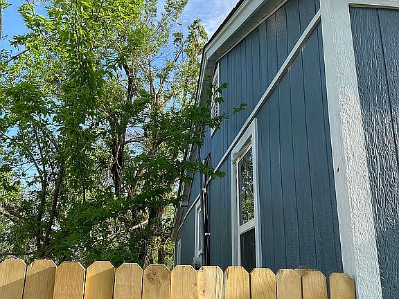 4th image of 12716 NE 37th St