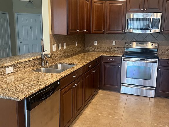 3rd image of 5438 Leighton Ln