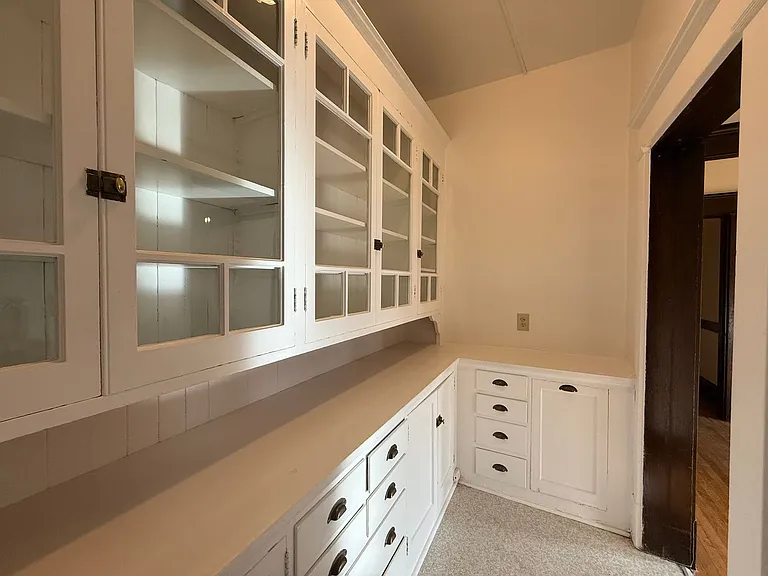 Jefferson Apartments — Photo 12