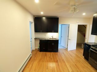 17 Oxford St #1R, Somerville, MA 02143