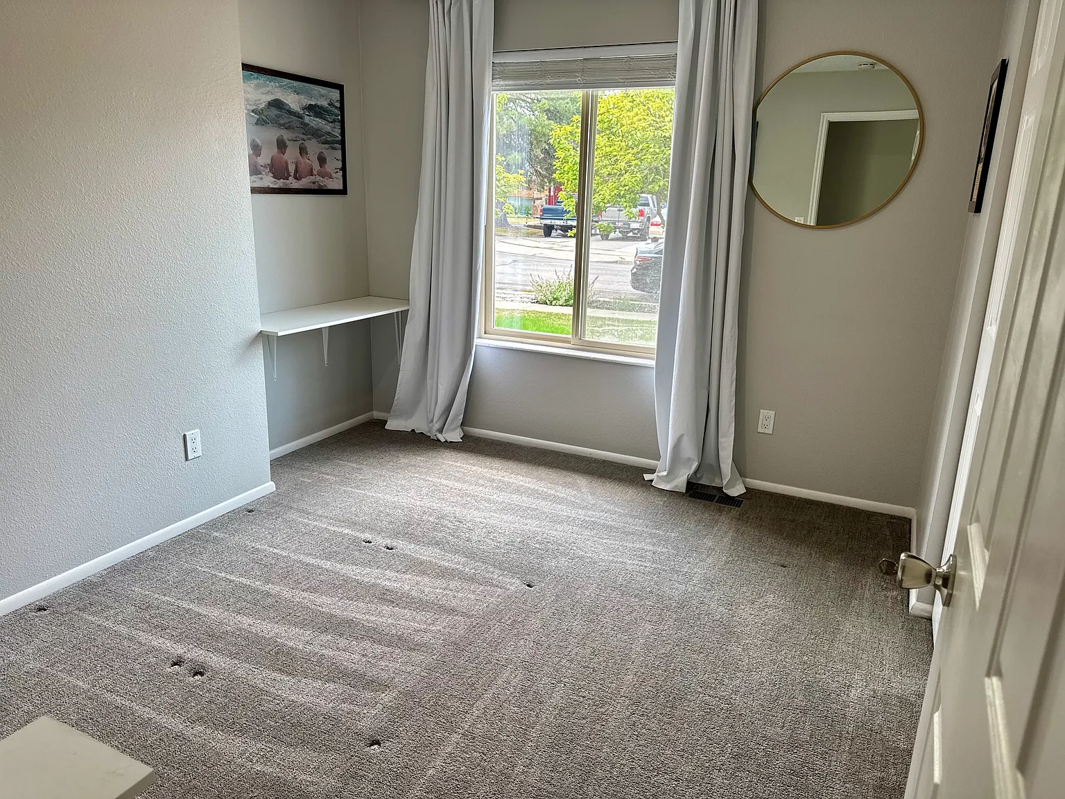 5 bed, 2602 sqft, $725 — Photo 3