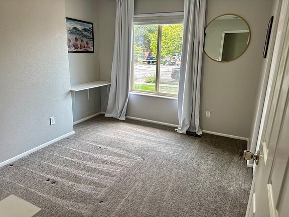 3rd image of 4825 S Quailstone Cir