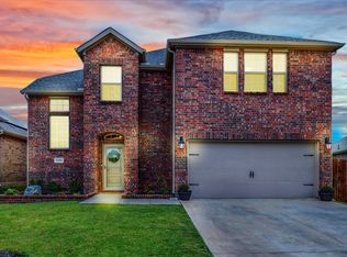 11245 Yellow Rose Way, Aubrey, TX 76227
