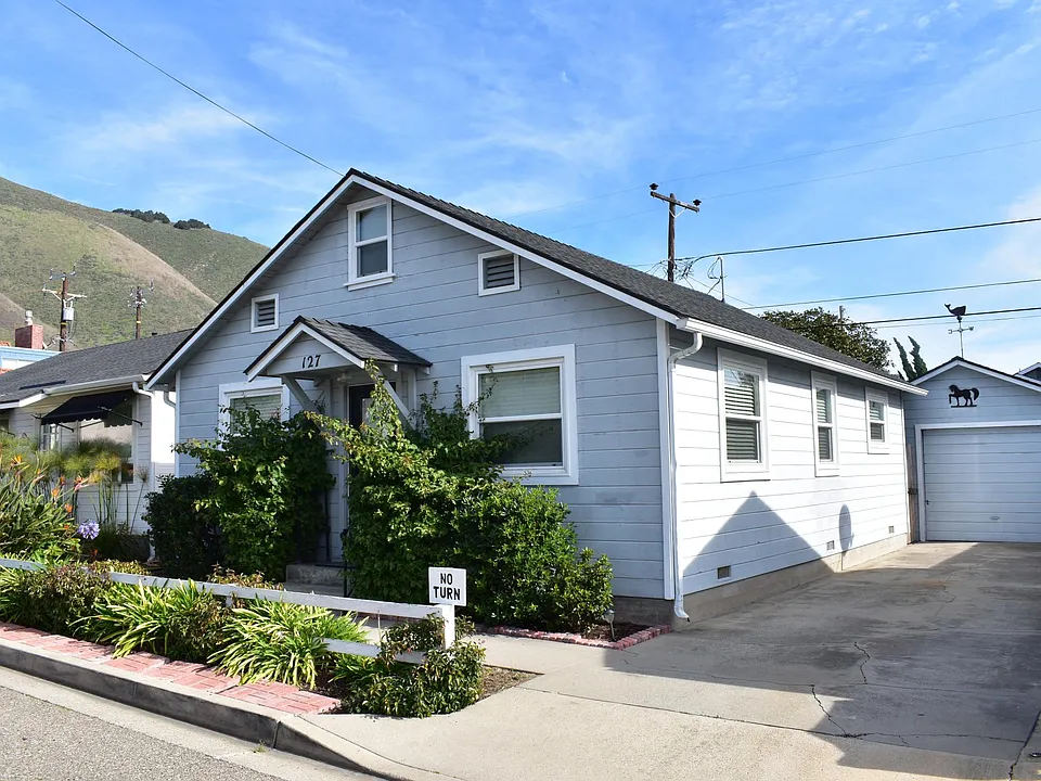 127 Esparto Ave