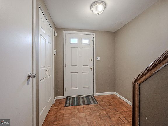 5th image of 9 Ingrid Ct