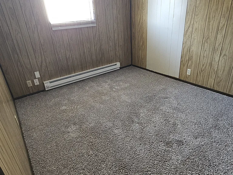 2411 Kensington Ave — Photo 6
