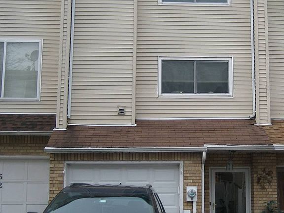 2nd image of 50 Ashley Ln