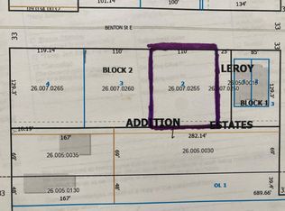 E Benton St, Le Roy, MN 55951