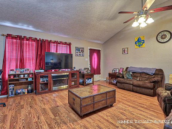 3rd image of 2817 Miller Ave