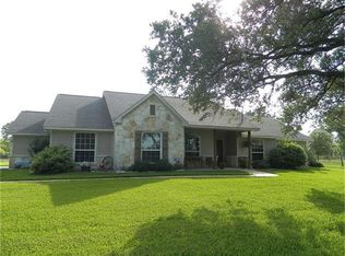 1011 Schmitt Creek Rd, Alleyton, TX 78935