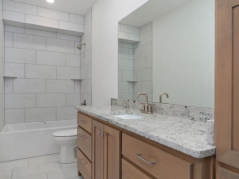 1111 S National Ave — Photo 27