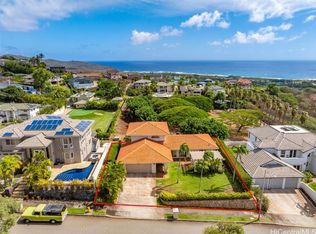 1033 Hanohano Way, Honolulu, HI 96825