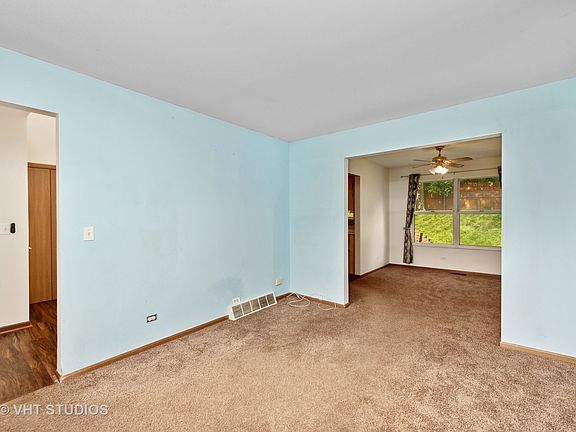 3rd image of 413 Vana Dr
