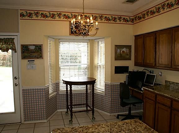 5th image of 5112 Alexander Dr