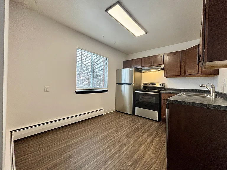 2341 Badger Pkwy #1 — Photo 3