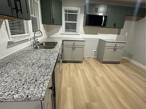 5th image of 8410 Olive St