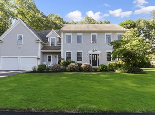 18 Beverly Rd, Bedford, MA 01730