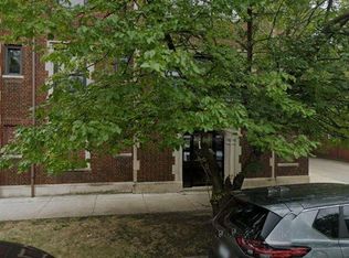 7337 S Ridgeland Ave #43, Chicago, IL 60649