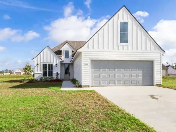 204 Benson Grove Dr, Youngsville, LA 70592