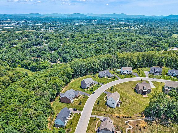 3rd image of 6981 Fairway Ridge Rd