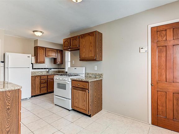 5th image of 1317 Kraft St