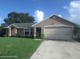 1574 Hardwicke St NW, Palm Bay, FL 32907