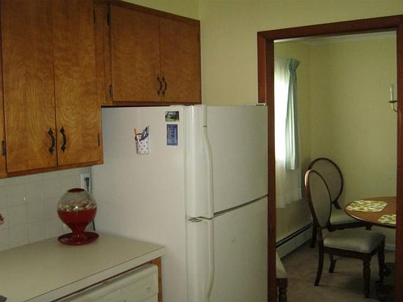 5th image of 123 Lakeview Dr