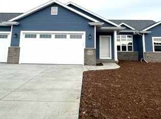 W4938 Natures Way Dr, Sherwood, WI 54169