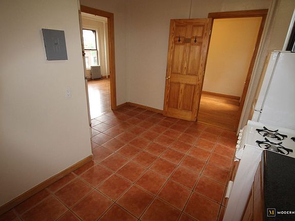 5th image of 500 E 84th St APT 2R