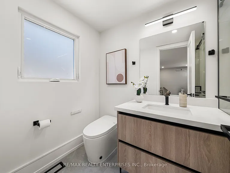 1495 Thetford Ct — Photo 34