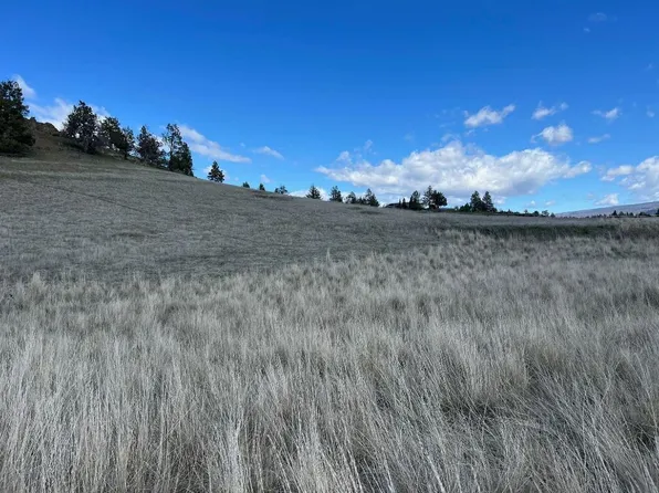 Leopard Ln Unit 5, Montague, CA 96064