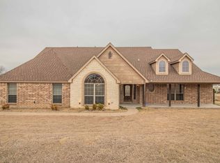 5957 Stacy Ln, Weatherford, TX 76087