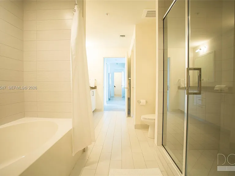 999 SW 1st Ave #2915 — Photo 3