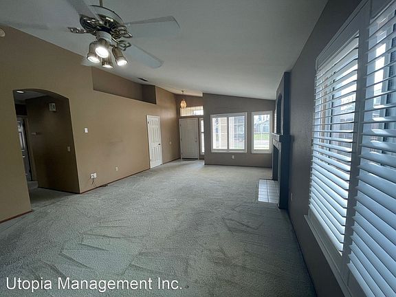 3rd image of 6423 Shasta Creek Way
