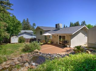 12733 Manor Dr, Auburn, CA