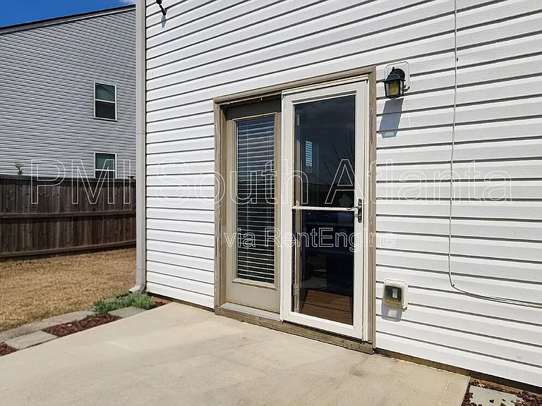 4040 Alveston Dr — Photo 19