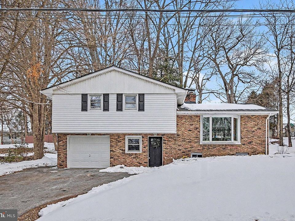 1st image of 857 Twin Oaks Dr