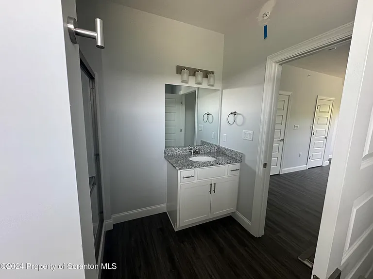 101 Circle Dr — Photo 21