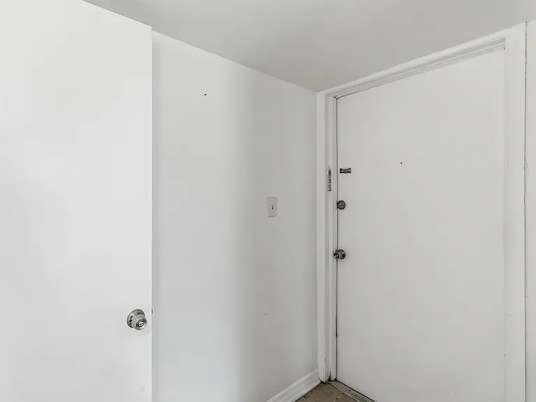 2569 N Alafaya Trl #133 — Photo 4
