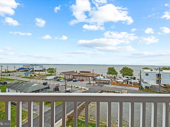 103 Irving Ave N #406, Colonial Beach, VA 22443