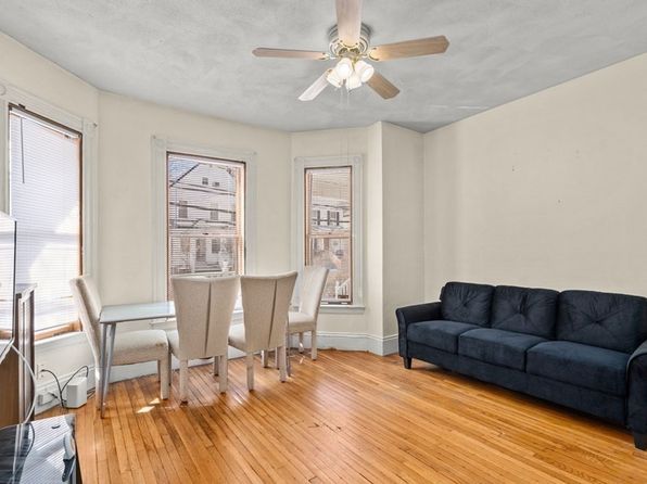 34 Foster St #34