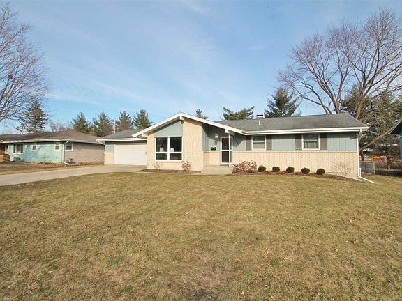 3rd image of 209 Bunn Dr