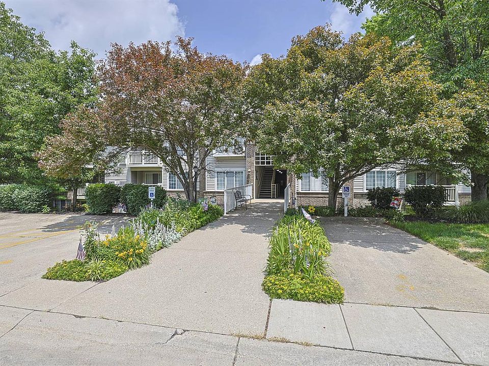 1st image of 9800 Regatta Dr Unit 101