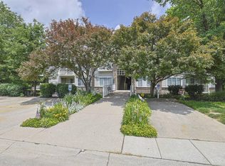 9800 Regatta Dr Unit 101, Cincinnati, OH 45252