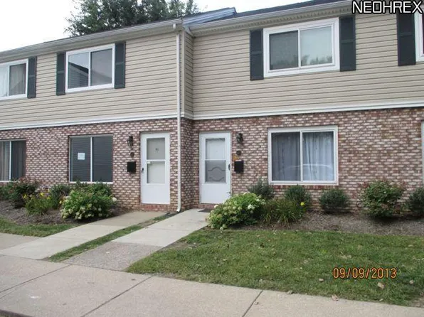 412 Peppertree Ln #412, Painesville, OH 44077