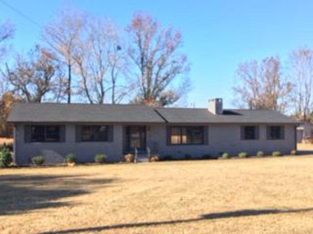 1st image of 425 Henderson Dr