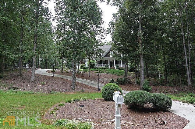 1st image of 40 Southlake Ln